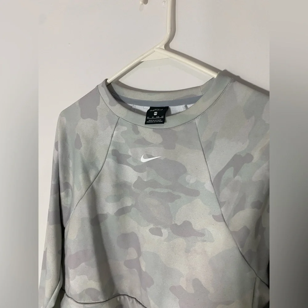 2 Nike camp sweatshirts - XS - Picture 3 of 7